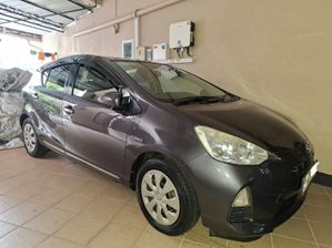 Toyota Aqua Limited edition 2012