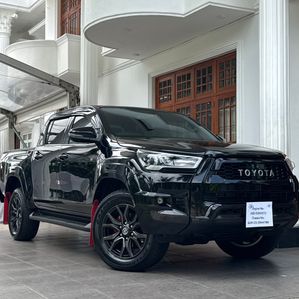 Toyota Hilux 2023 - Image 2
