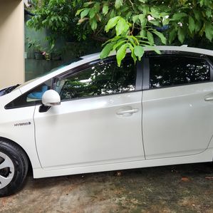Toyota Prius 2012 - Image 2