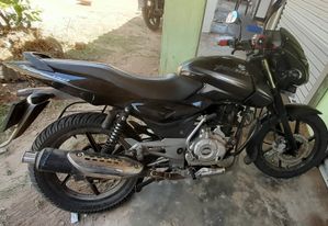 Bajaj Pulsar 150 2015