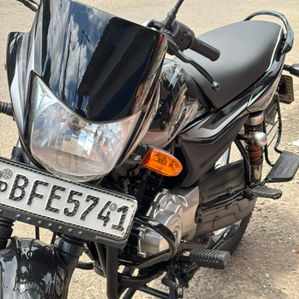 Bajaj Platina 2017 - Image 2