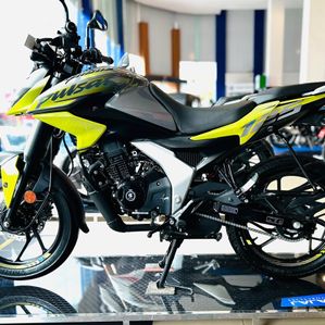 Bajaj Pulsar 125 2025 - Image 2