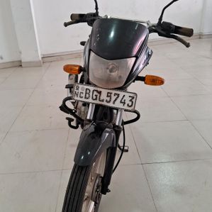 Bajaj Platina 2017 - Image 2