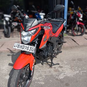Honda CB Hornet 2018 - Image 3