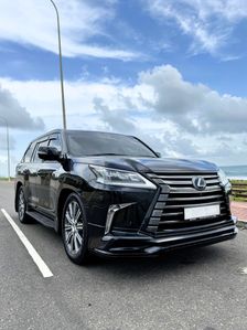 Lexus LX570 2018