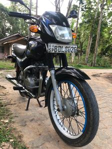 Bajaj CT100 2015