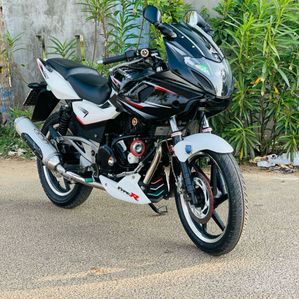 Bajaj Pulsar 220F 2010 - Image 2