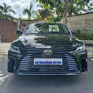 Toyota Yaris ATIV Premium Luxury 2025 - Image 3