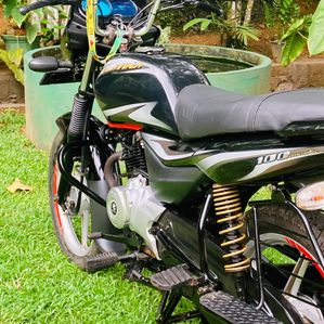 Bajaj Platina 2018 - Image 2
