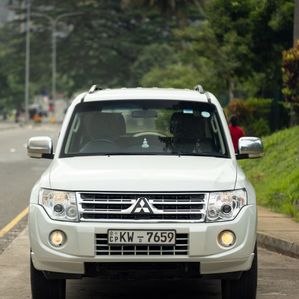 Mitsubishi Montero V98 2013 - Image 2