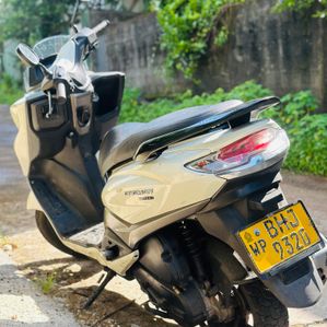 Suzuki Burgman 125 2018 - Image 3
