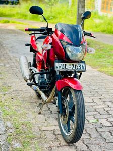 Bajaj Pulsar 200 2010