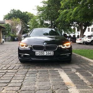 BMW 318i 2018 - Image 2