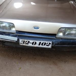 Ford 1984 - Image 2