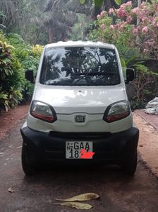 Bajaj Qute 2019