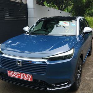 Honda Vezel Z Play 2025 - Image 2