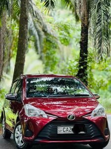 Toyota Vitz jewela limited 2017