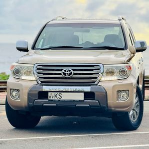 Toyota Land Cruiser Sahara V8 VX 2010 - Image 2