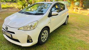 Toyota Aqua S Grade 2013