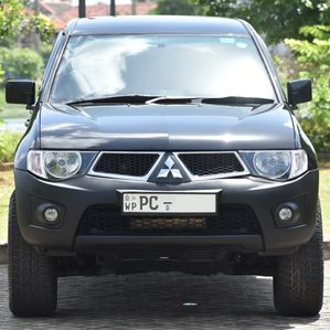 Mitsubishi L200 2011 - Image 2