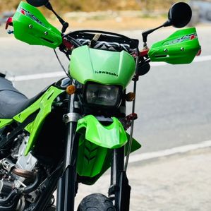 Kawasaki D Tracker 2010 - Image 2