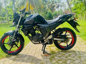 Yamaha FZ 2018