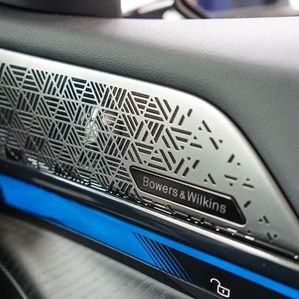 BMW i5 M Sport 2024 - Image 3
