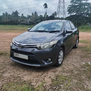 Toyota Yaris 2014 - Image 2