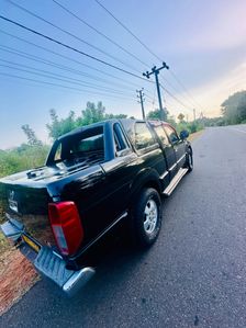 Nissan Navara 2010