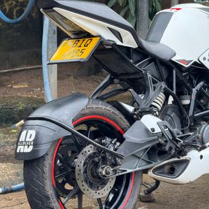 KTM RC 125 2020 - Image 3