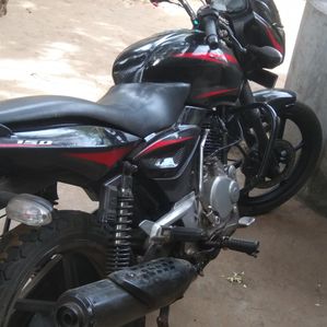 Bajaj Pulsar 150 2011 - Image 2