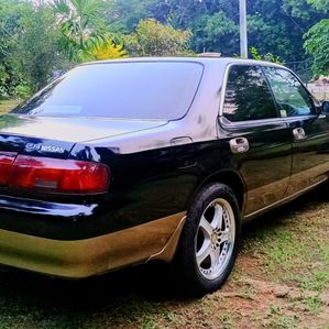 Nissan Laurel HC34 1994 - Image 2