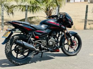Bajaj Pulsar 180 2011