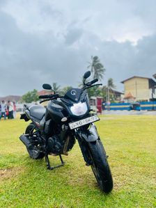 Yamaha FZ S 2012
