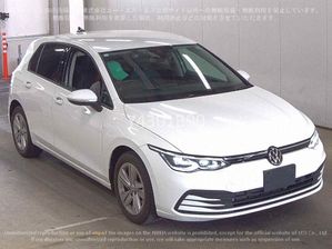Volkswagen Golf eTSI 2023