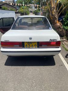 Nissan Bluebird 1990