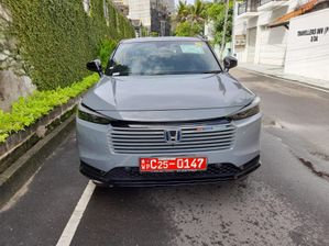Honda Vezel Z Play 2024