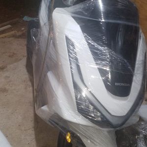 Honda PCX 2025 - Image 3