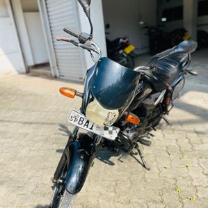 Bajaj Platina 2013 - Image 2