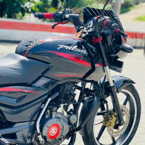 Bajaj Pulsar 150 2017 - Image 2