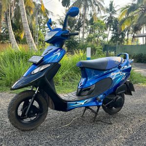 TVS Centra 2016 - Image 2