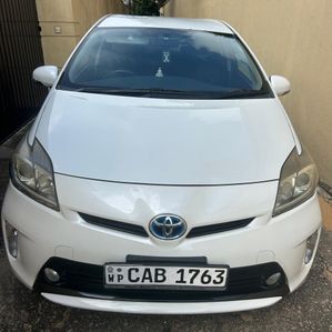 Toyota Prius 2014 - Image 2