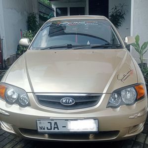 Kia Spectra 2004 2000 - Image 2