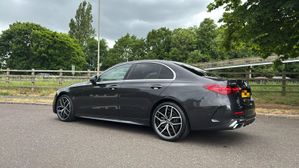 Mercedes Benz C200 AMG Line Premium 2025