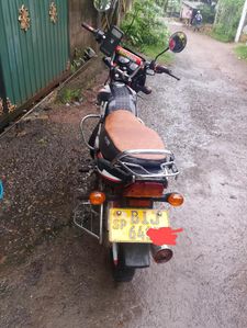 Bajaj CT100 2019