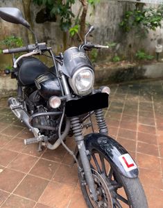 Bajaj Avenger Street 2018