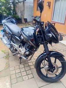 Bajaj Pulsar 150 2015