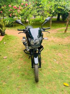 Bajaj Pulsar 150 2015