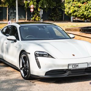 Porsche Taycan 2024 - Image 2