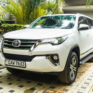 Toyota Fortuner 2017 - Image 3